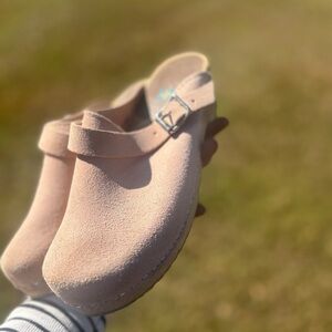 Elegant Blush Suede Mules